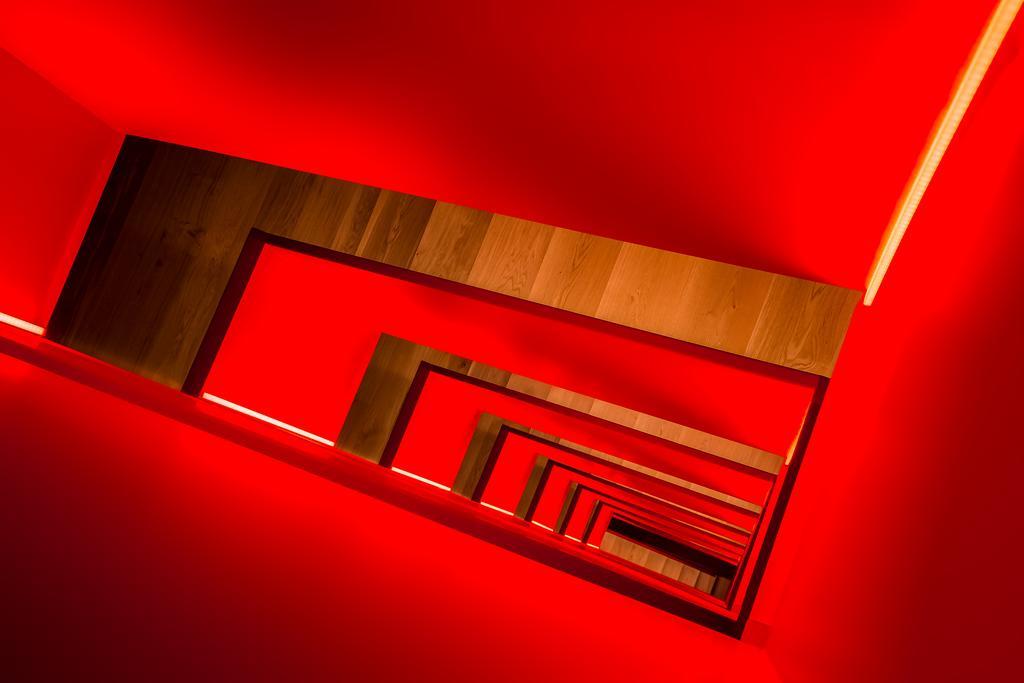 Hotel Ohla Eixample Barcelona Exterior foto The staircase